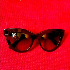 Chic bordeaux  color Cat-Eye Sunglasses Valentino- prescription sunglasses